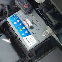 Jaki akumulator do Hyundai i30 1.4 benzyna? Wybierz najlepszy model!