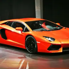 Jak wygląda Lamborghini Aventador? Zobacz jego niezwykły design i cechy
