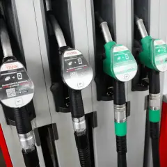 Efecta 95 czy to benzyna? Odkryj jej zalety i różnice z innymi paliwami