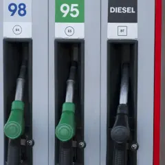 Czym się różni diesel od benzyny? Kluczowe różnice, które musisz znać