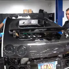 Ile kosztuje wymiana oleju w Bugatti Chiron? Zaskakujące kwoty serwisu