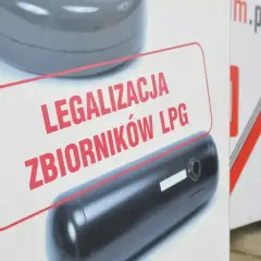 Legalizacja zbiorników LPG. Dowiedz się, ile kosztuje wymiana butli LPG i inne usługi na stacji.