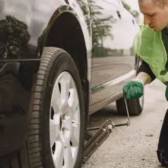 Astra H gdzie podłożyć lewarek, aby uniknąć uszkodzeń auta