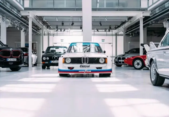 BMW z jakiego kraju pochodzi? Odkryj fascynującą historię marki