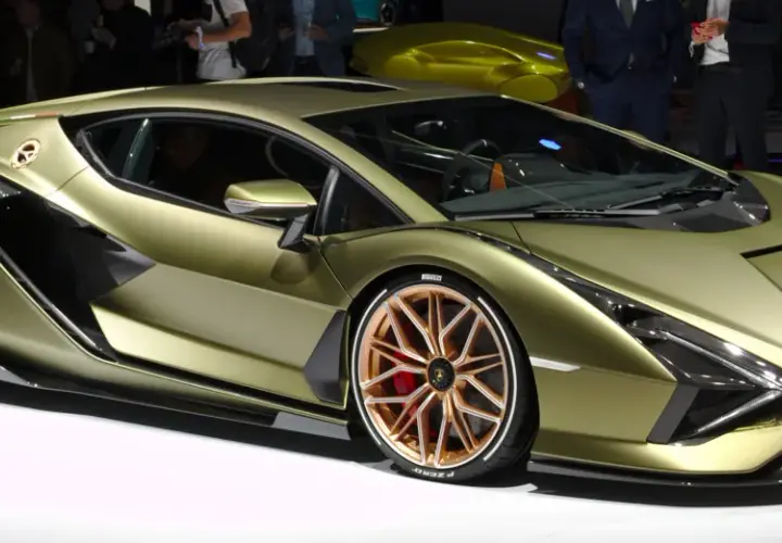Lamborghini Sian ile kosztuje? Zaskakująca cena w złotych i dolarach