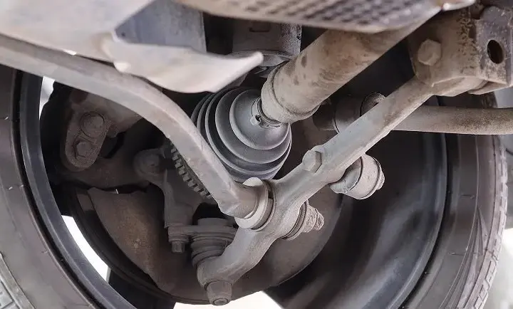 Objawy uszkodzonej półosi BMW – jak rozpoznać poważne problemy