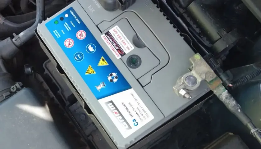 Jaki akumulator do Hyundai i30 1.4 benzyna? Wybierz najlepszy model!