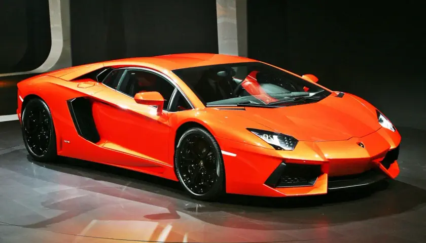 Jak wygląda Lamborghini Aventador? Zobacz jego niezwykły design i cechy