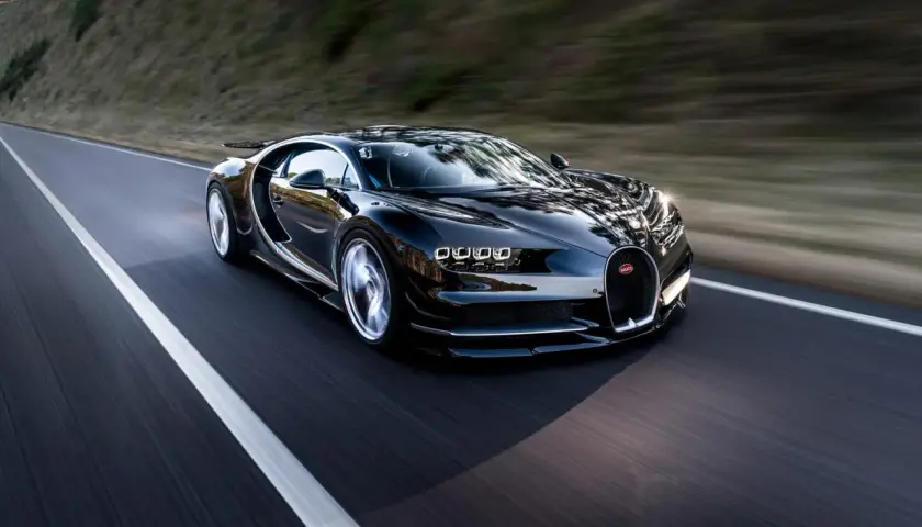 Ile koni mechanicznych ma Bugatti Chiron? Zaskakujące osiągi!