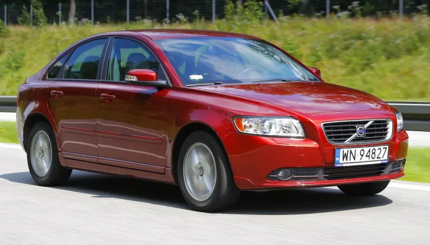 Volvo S40 jaki silnik? Odkryj najlepsze opcje silnikowe i ich wady