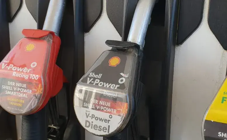 Shell V-Power Diesel czy Verva - które paliwo naprawdę lepsze?