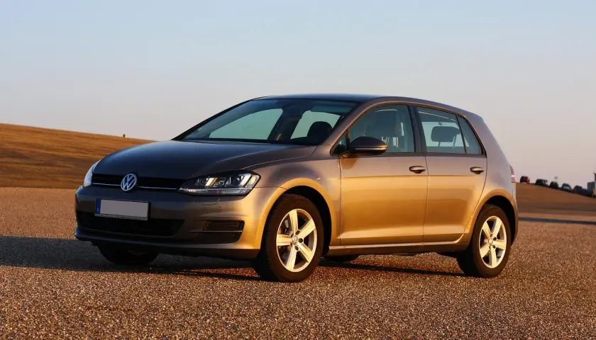 Dlaczego ogłoszenia sprzedaży samochodów VW Golf 6 cieszą się dużym zainteresowaniem?