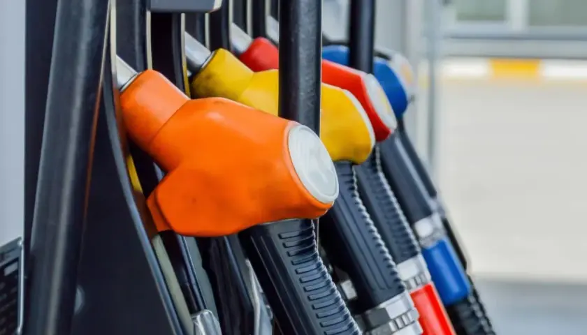 Kolorowe pistolety na stacji paliw. Czy warto tankować VERVA Diesel? Zastanawiasz się nad wyborem paliwa do swojego diesla?
