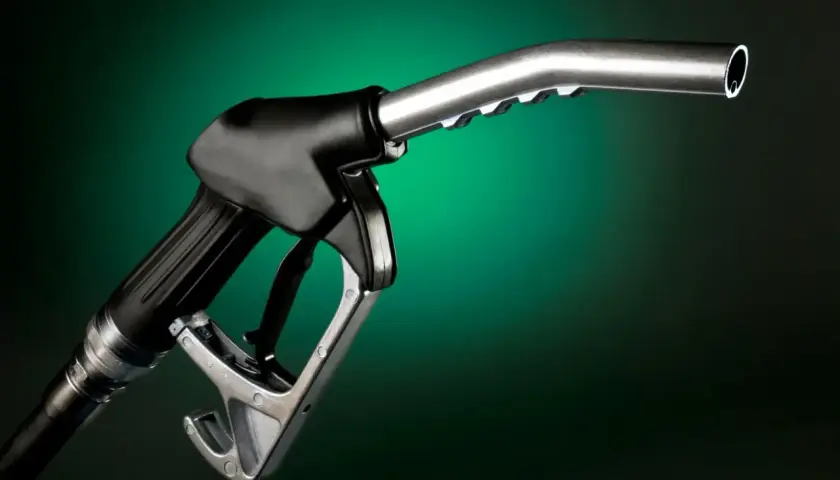 Olej napędowy to diesel czy benzyna? Poznaj kluczowe różnice