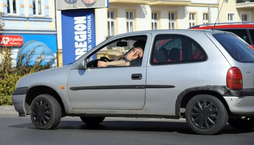 Jaki mandat za rozmowę przez telefon? Sprawdź, ile zapłacisz!